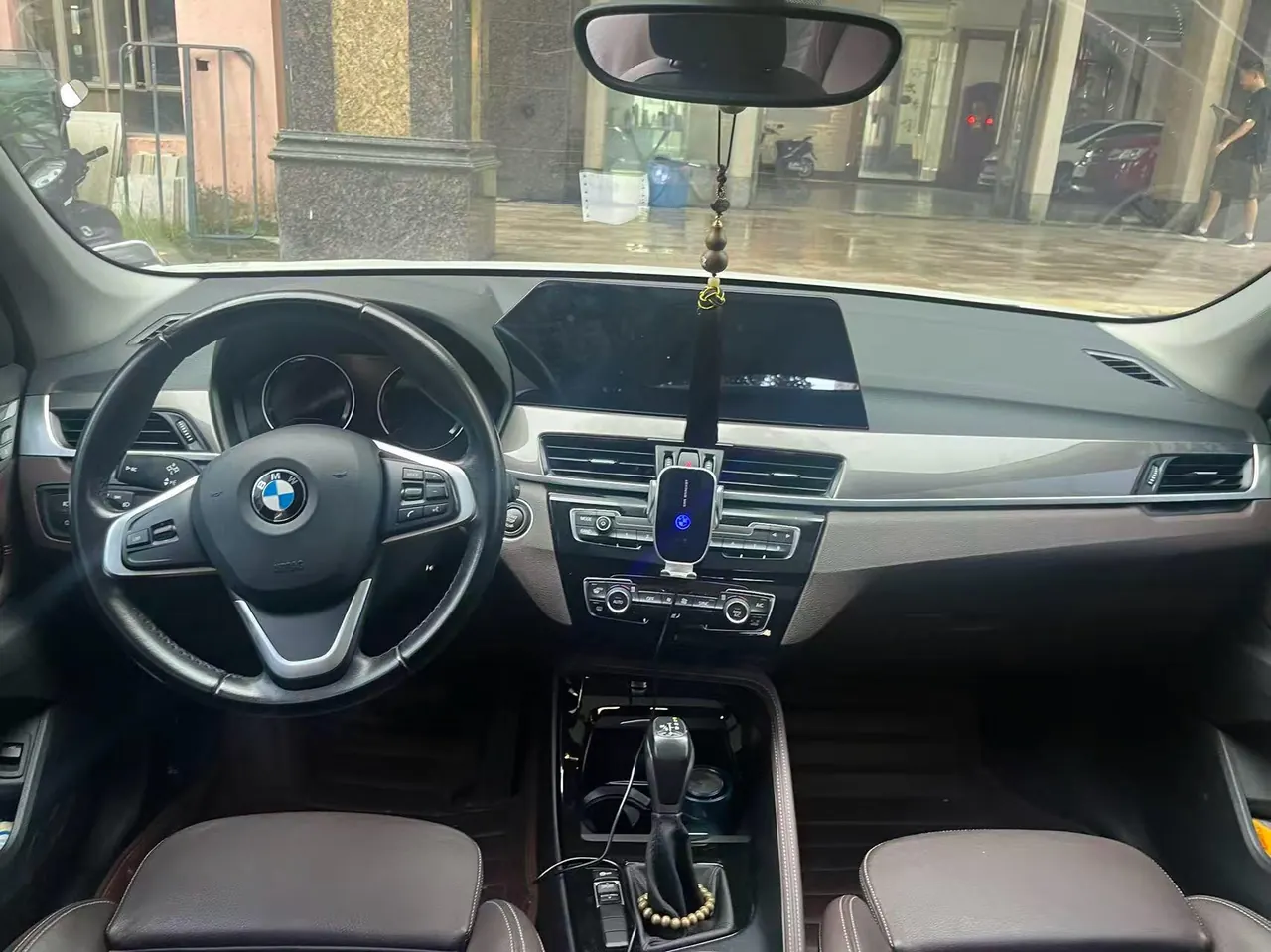 BMW 2020 X1 sDrive20Li 1.5T exclusive automatic gear 6