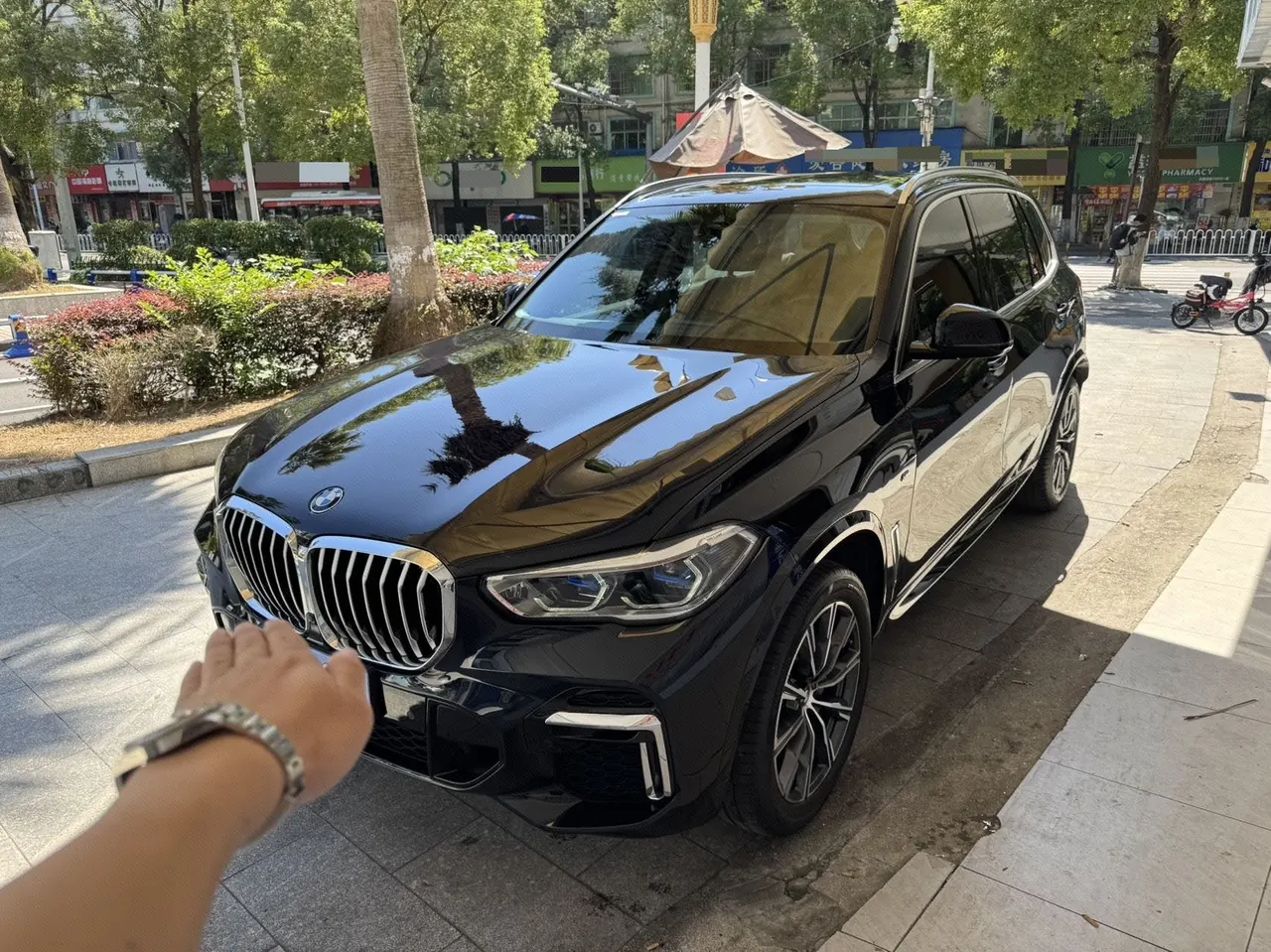 打开图片灯箱:BMW 2022 X5 xDrive30Li 2.0T Exclusive M Sports Suit (Modified) Automatic Gear