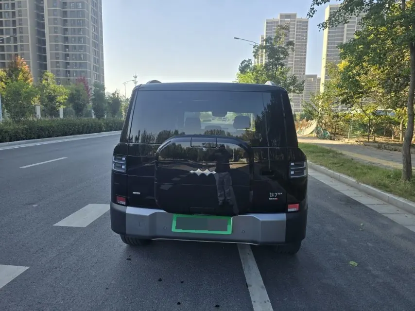 FangChengBao 2026 titanium 7 EV 675KM rear drive flash charge version automatic gear 8
