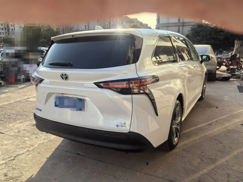 Toyota 2026 Sana 2.5 Stepless Two-Drive Comfort Edition Automatic Transmission 3