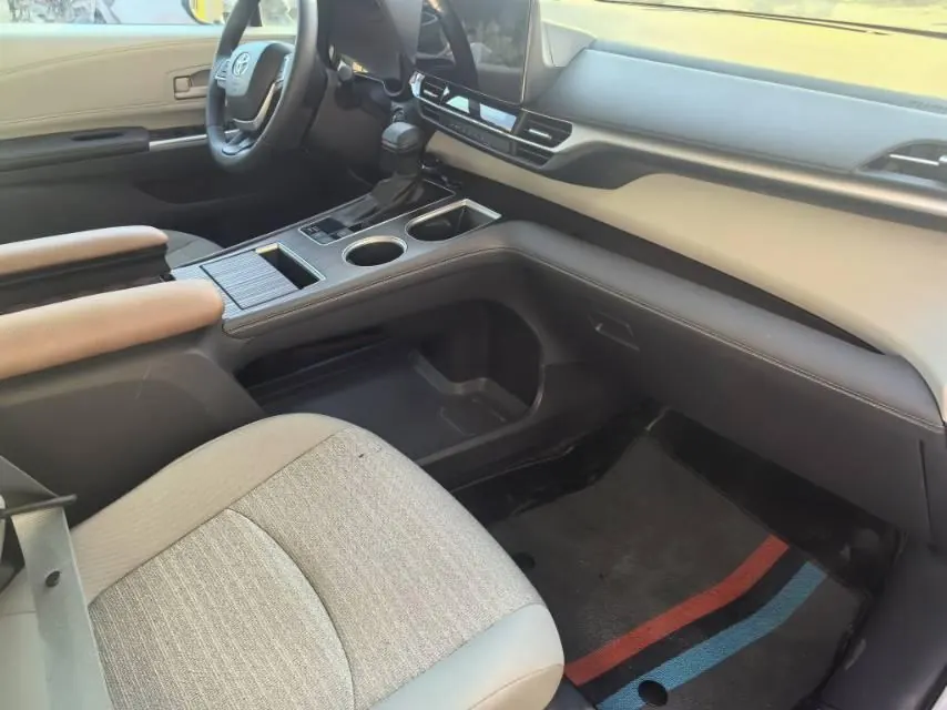 Toyota 2026 Sana 2.5 Stepless Two-Drive Comfort Edition Automatic Transmission 7
