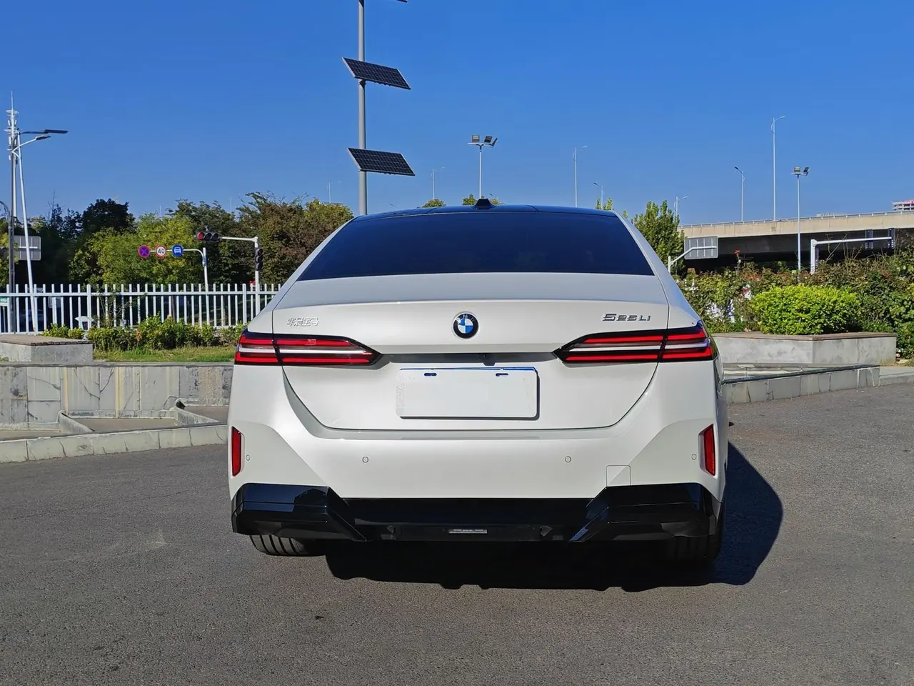 BMW 5 Series 2026 525Li 48V 2.0T M Sports Suit (Modified) Automatic Gear 5