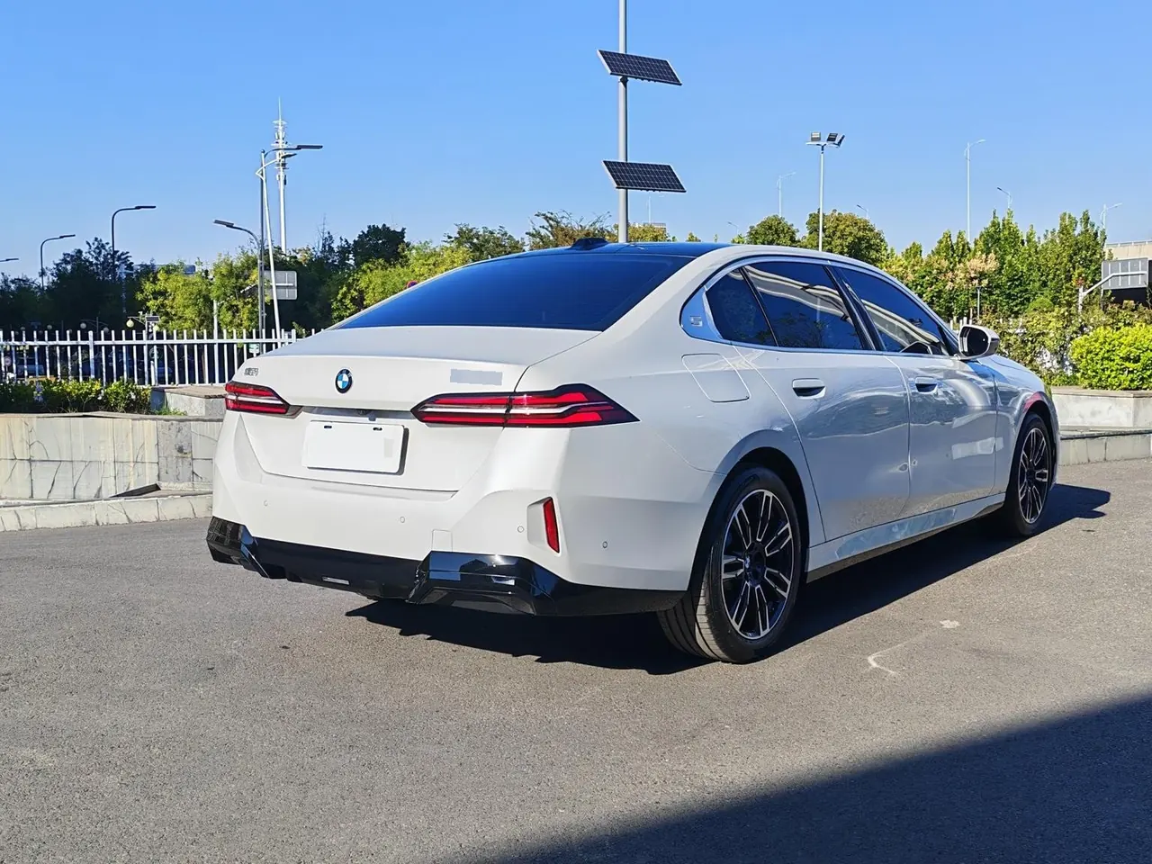 BMW 5 Series 2026 525Li 48V 2.0T M Sports Suit (Modified) Automatic Gear 6