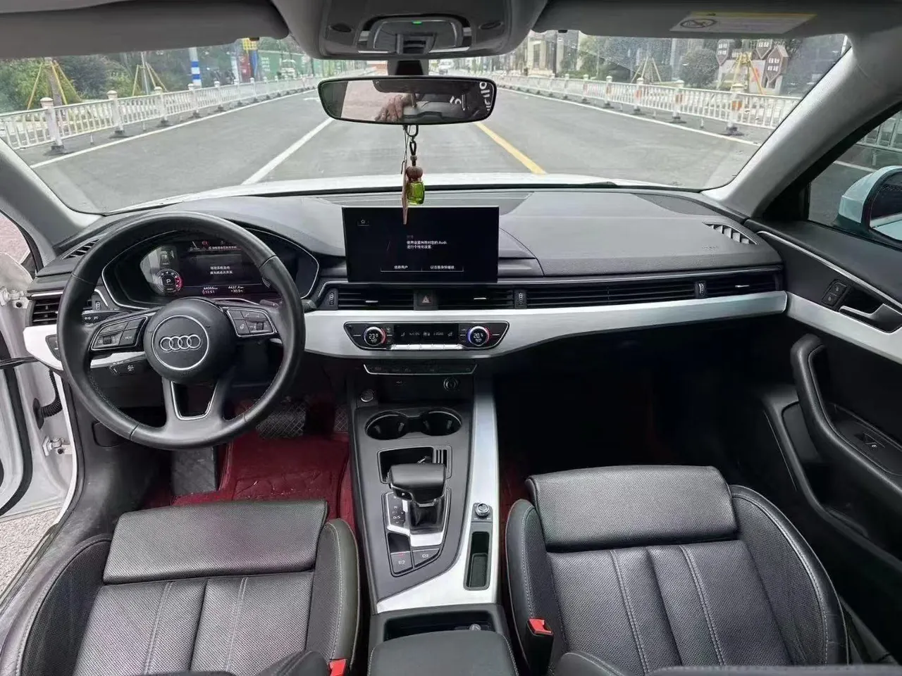 Audi 2020 A4L 2.0TFSI 40TFSI Deluxe Dynamic Automatic 3