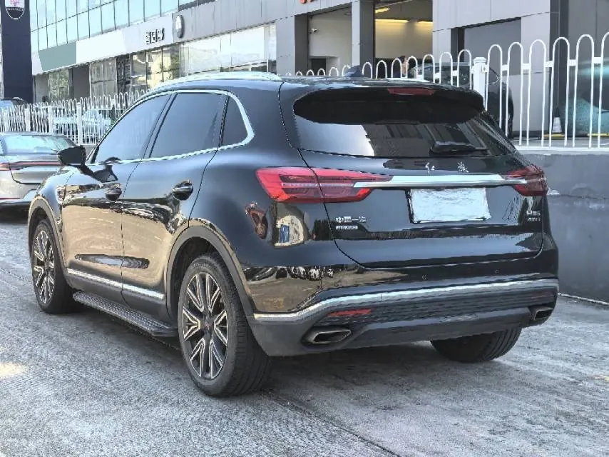 HongQi 2022 HS5 2.0T 4-wheel drive smart flag-sharing version automatic gear 7
