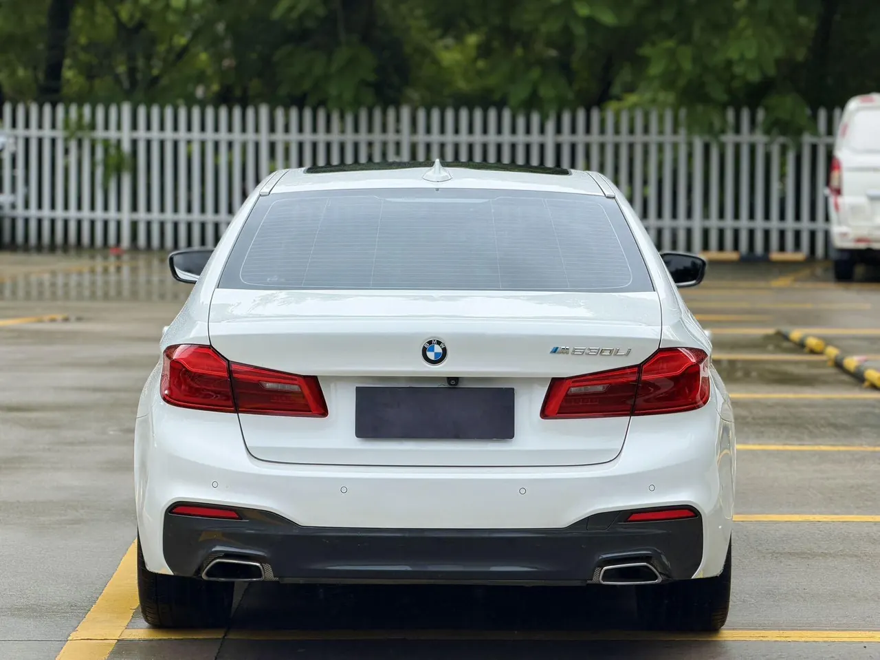 BMW 5 Series 2020 530Li 2.0T Leading M Sports Suit Automatic Gear 4