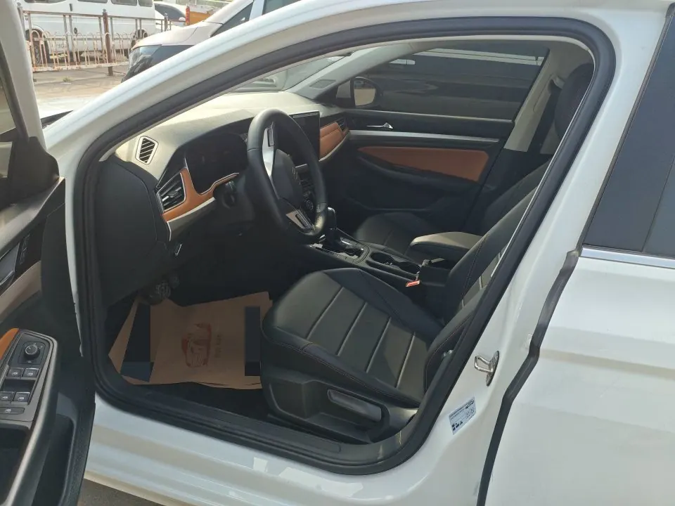 Volkswagen 2023 Bora 1.2TSI 200TSI Smart Edition Automatic Gear 2