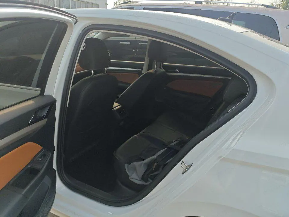Volkswagen 2023 Bora 1.2TSI 200TSI Smart Edition Automatic Gear 3