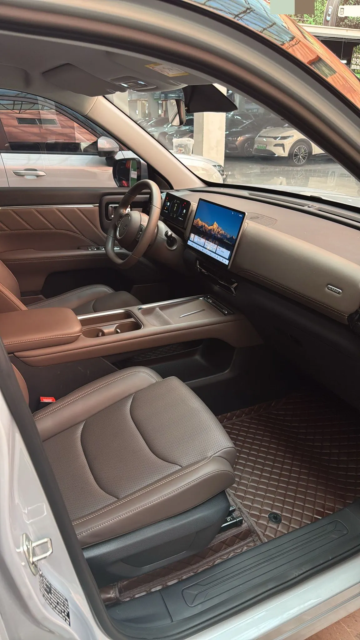 WuLing 2026 Starlight 560 1.5 Stepless 125km Luxury Automatic Transmission 4