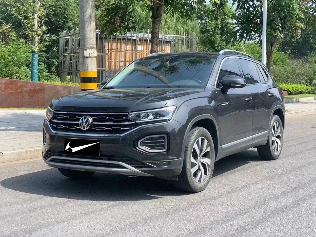 Открыть галерею: Volkswagen 2020 Tanyue 2.0TSI 330TSI Two-Drive Deluxe Zhilian Edition Pro Automatic Gear