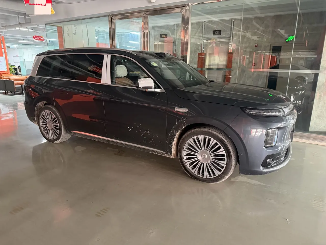 Leapmotor 2026 D 19 500 Zhizun Edition 6-seat Automatic Gear 4