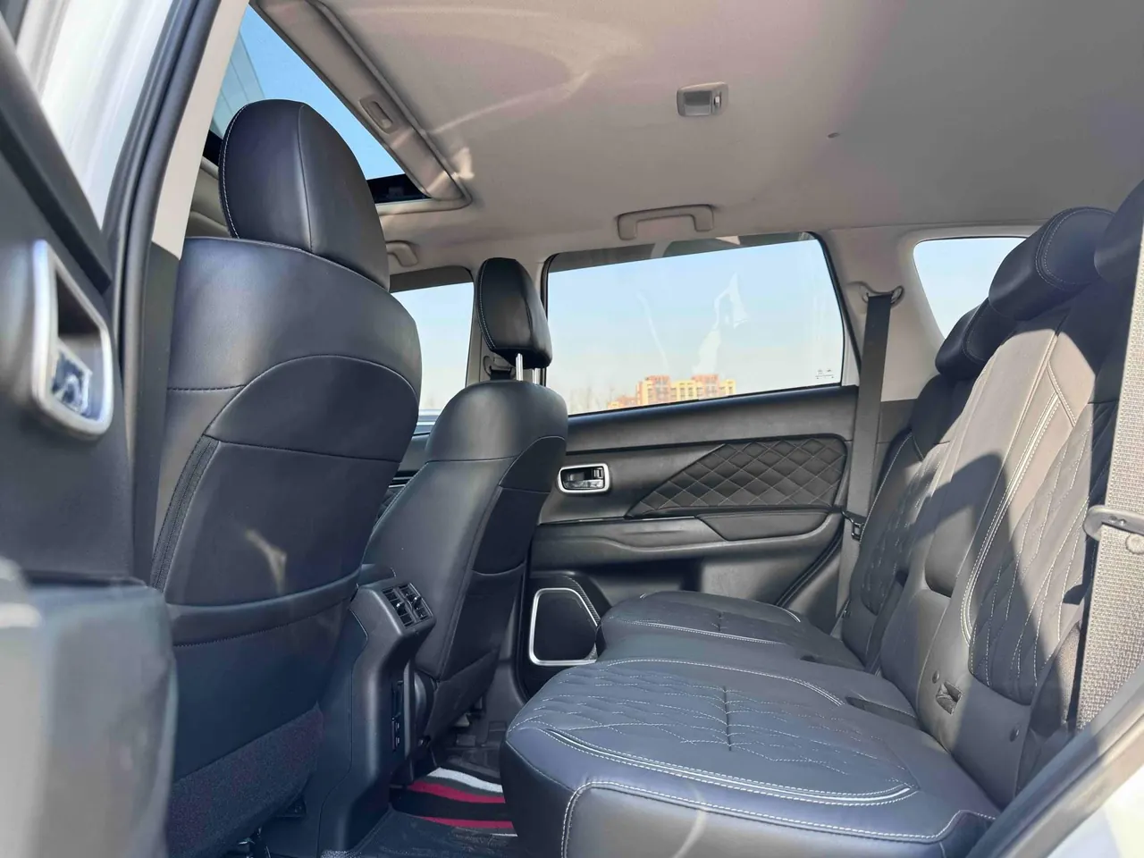 Mitsubishi 2021 Outlander 2.0 Stepless Two-Drive Enjoy Edition 5-seat Automatic Gear 3