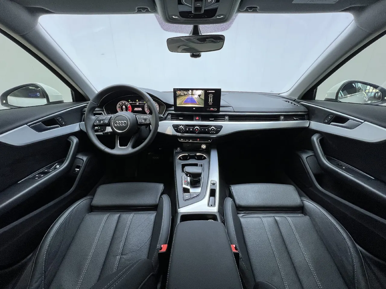 Audi 2020 A4L 2.0TFSI 35TFSI Fashion Dynamic Automatic 5