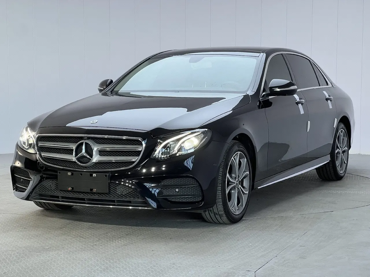 Open image lightbox: Mercedes Benz E-Class 2020 E 300 L 2.0T Sports Fashion Automatic Gear
