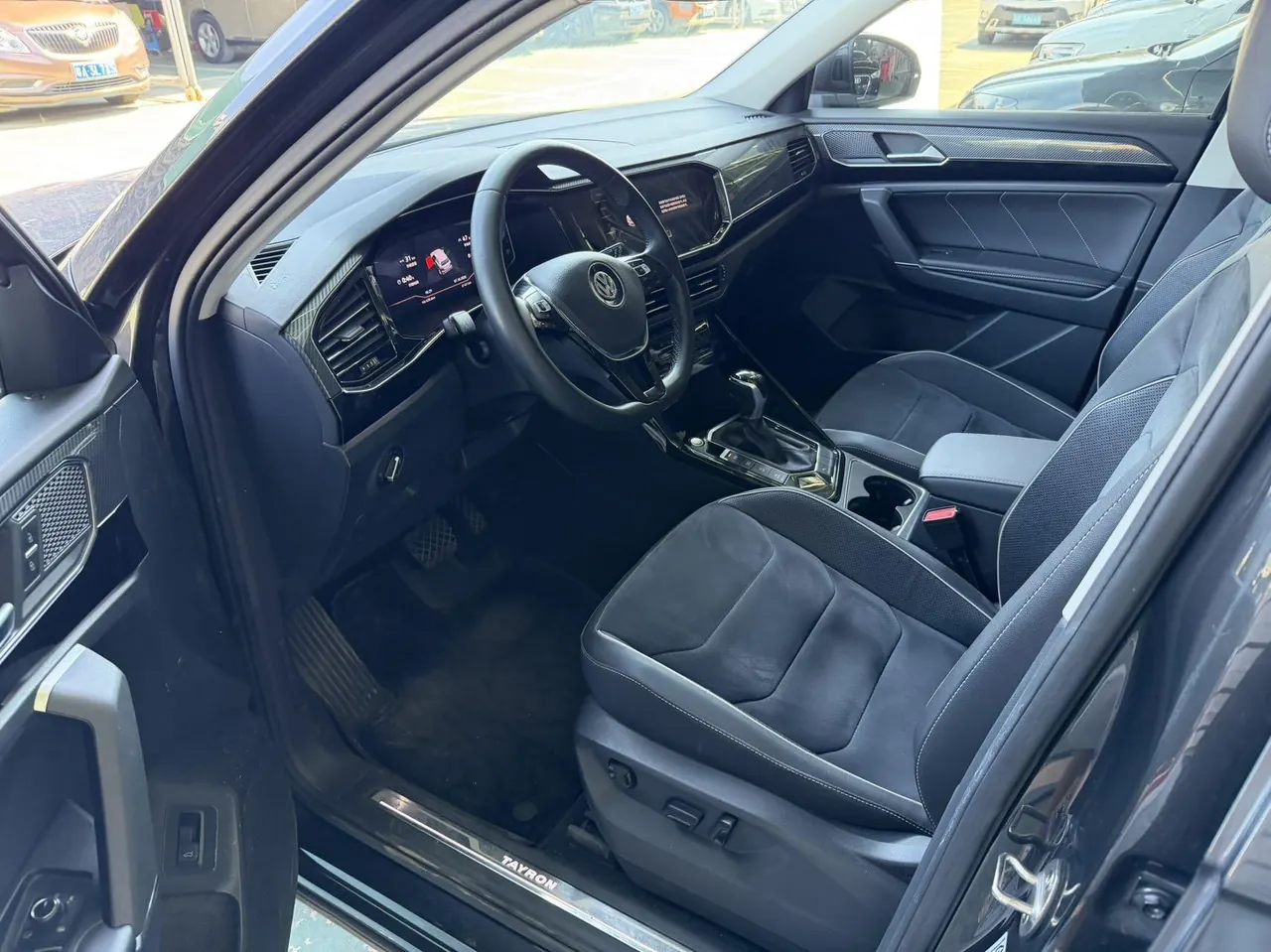 Volkswagen 2020 Tanyue 2.0TSI 330TSI Two-Drive Deluxe Zhilian Edition Pro Automatic Gear 2
