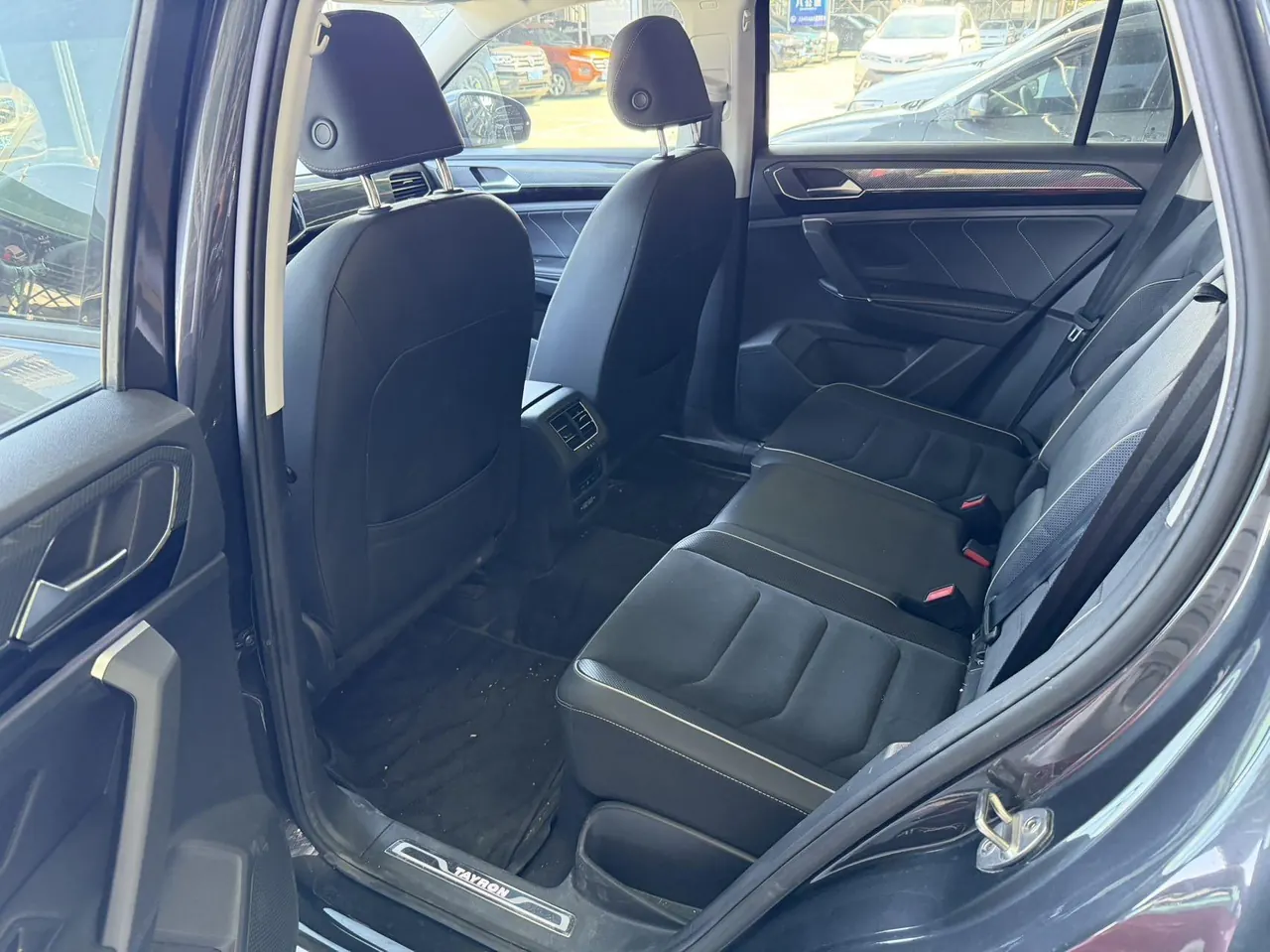 Volkswagen 2020 Tanyue 2.0TSI 330TSI Two-Drive Deluxe Zhilian Edition Pro Automatic Gear 3