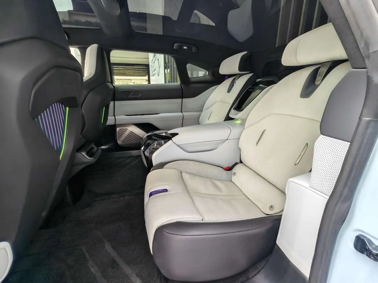 HiPhi 2023 HiPhi Z City Edition 4-seat Automatic Gear 5