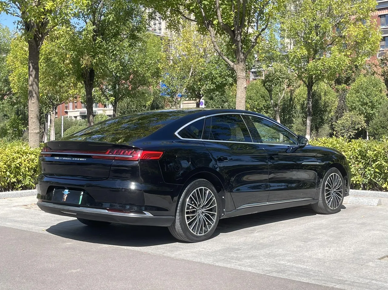 BYD 2020 Han DM 2.0T four-wheel drive performance version luxury automatic gear 7