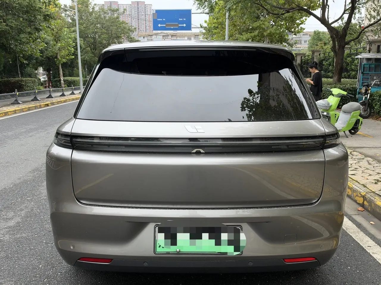 Li 2023 L8 Pro automatic gear 6