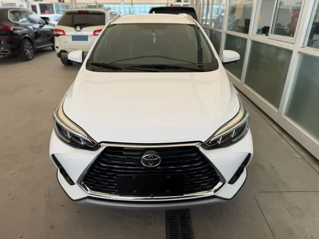 Toyota yaris 2022 YARiS L Zhixuan X 1.5 Stepless Leading PLUS Edition Automatic Gear 2