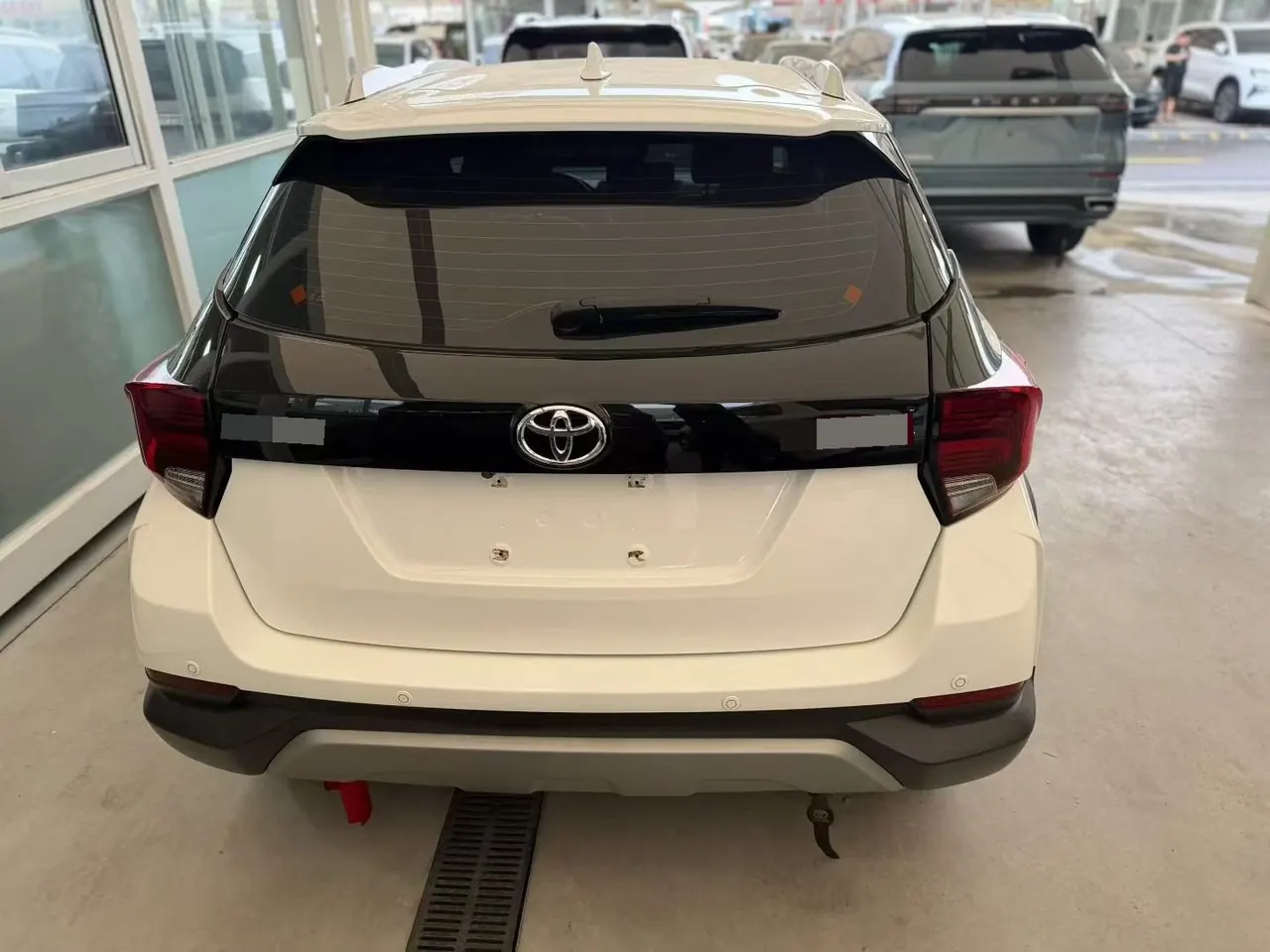 Toyota yaris 2022 YARiS L Zhixuan X 1.5 Stepless Leading PLUS Edition Automatic Gear 8