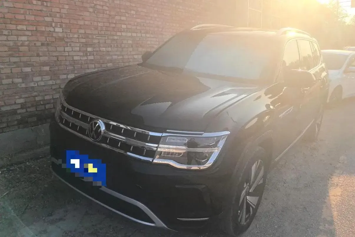 打开图片灯箱:Volkswagen 2023 Tuang 2.0TSI 380TSI 4WD Respect Deluxe Automatic Transmission