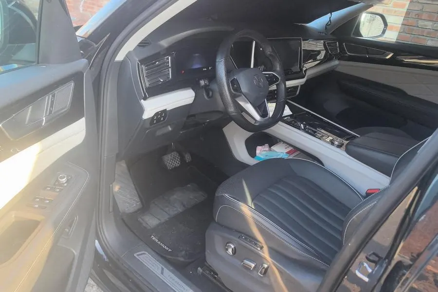 Volkswagen 2023 Tuang 2.0TSI 380TSI 4WD Respect Deluxe Automatic Transmission 3
