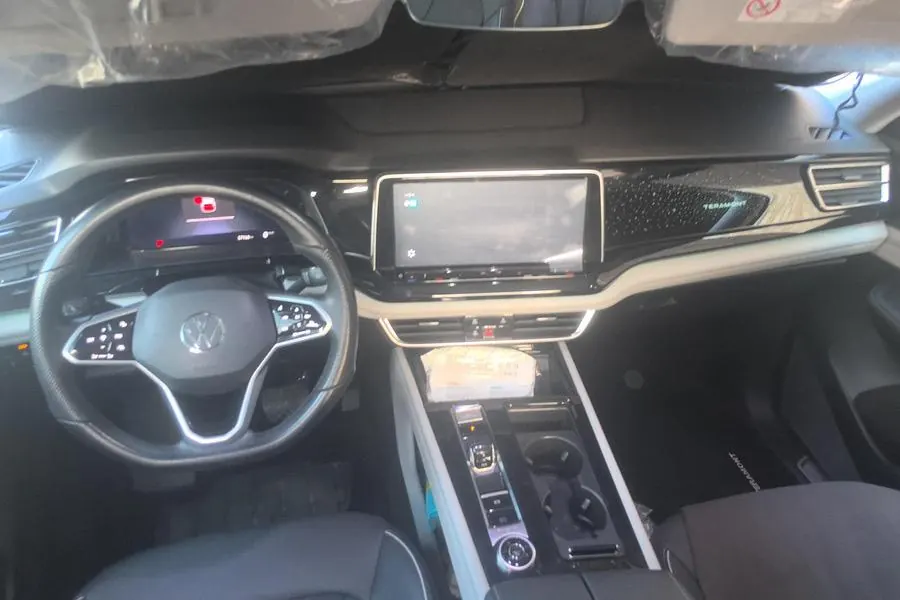 Volkswagen 2023 Tuang 2.0TSI 380TSI 4WD Respect Deluxe Automatic Transmission 4