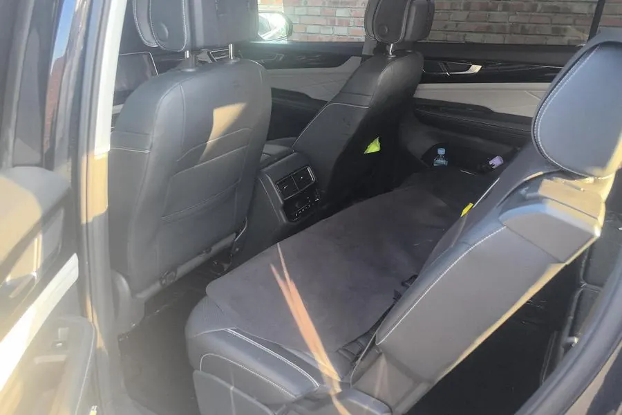 Volkswagen 2023 Tuang 2.0TSI 380TSI 4WD Respect Deluxe Automatic Transmission 6