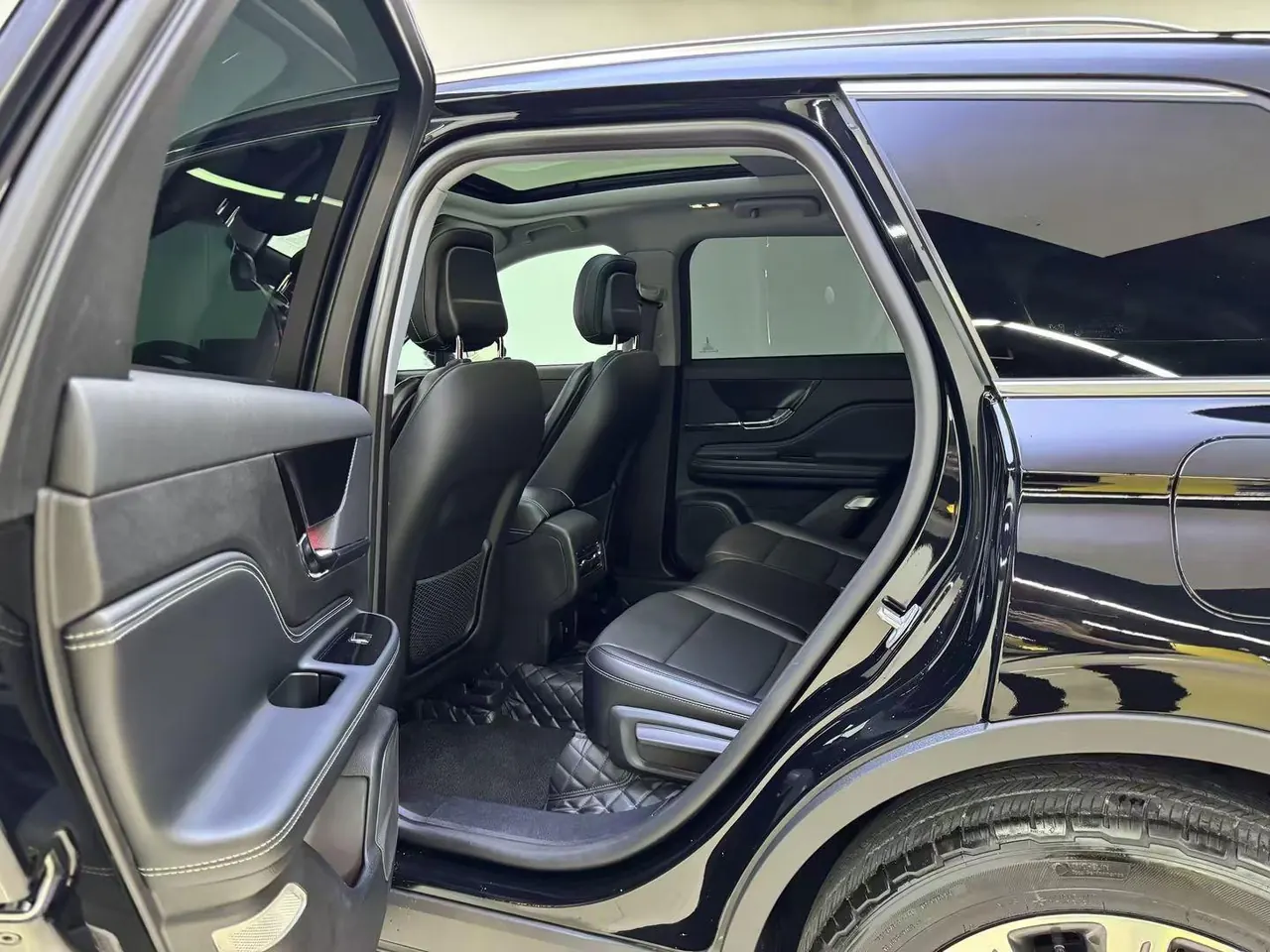 Lincoln 2020 adventurer 2.0T two-wheel drive black knight limited edition automatic gear 4