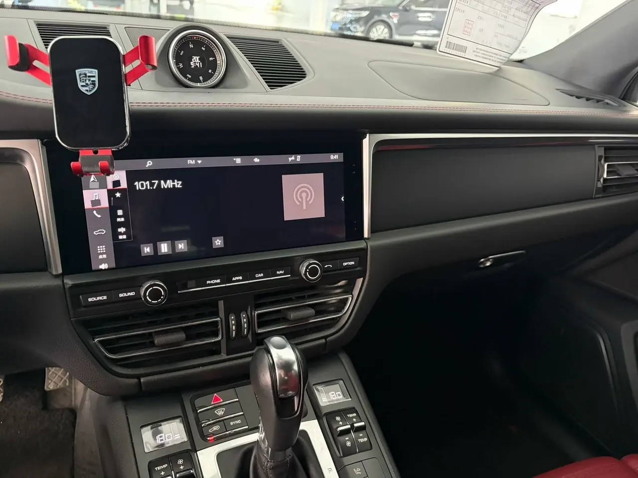 Porsche Macan (Imported) 2020 Macan 2.0T Automatic Gear 7