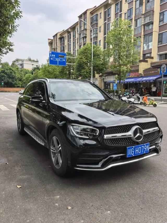 Mercedes Benz 2020 GLC 260 L 4MATIC 2.0T Luxury Automatic 3