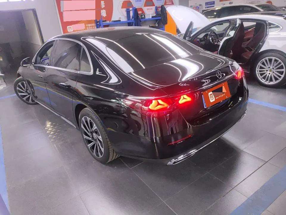 Mercedes Benz E Class 2024 E 300 L 48V 2.0T Luxury Automatic Gear 4