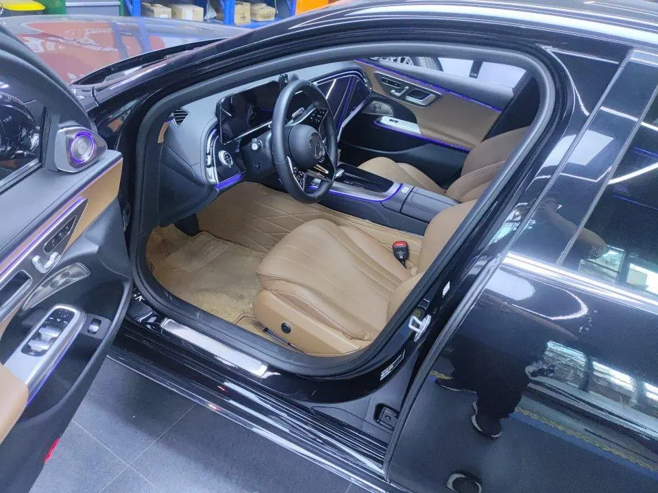 Mercedes Benz E Class 2024 E 300 L 48V 2.0T Luxury Automatic Gear 5
