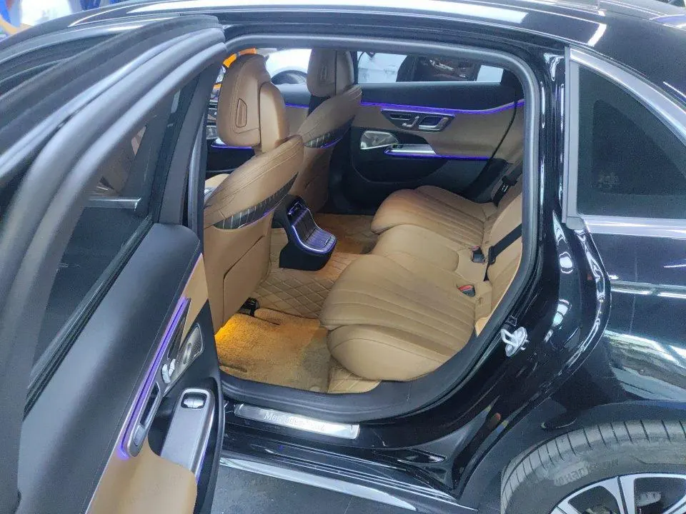 Mercedes Benz E Class 2024 E 300 L 48V 2.0T Luxury Automatic Gear 6