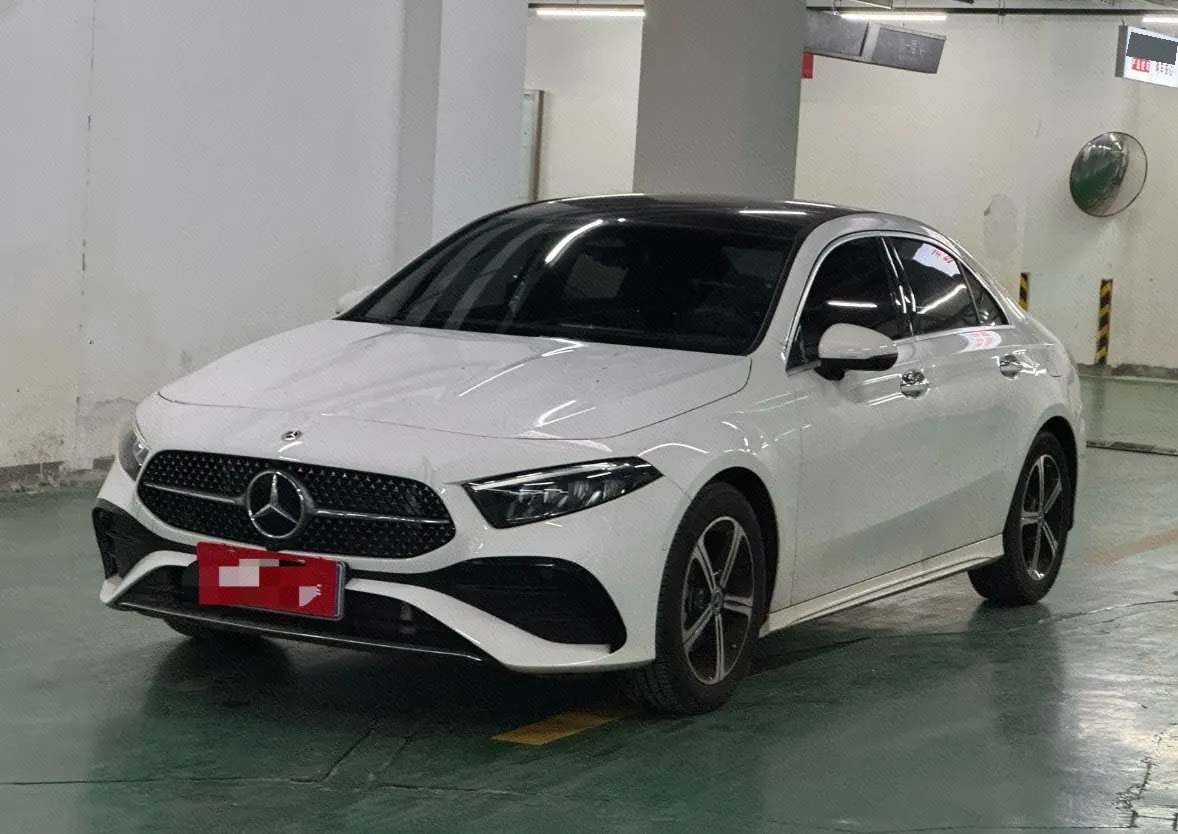Открыть галерею: Mercedes Benz Class A 2024 A 200 L 1.3T Fashion (Modified) Automatic Gear