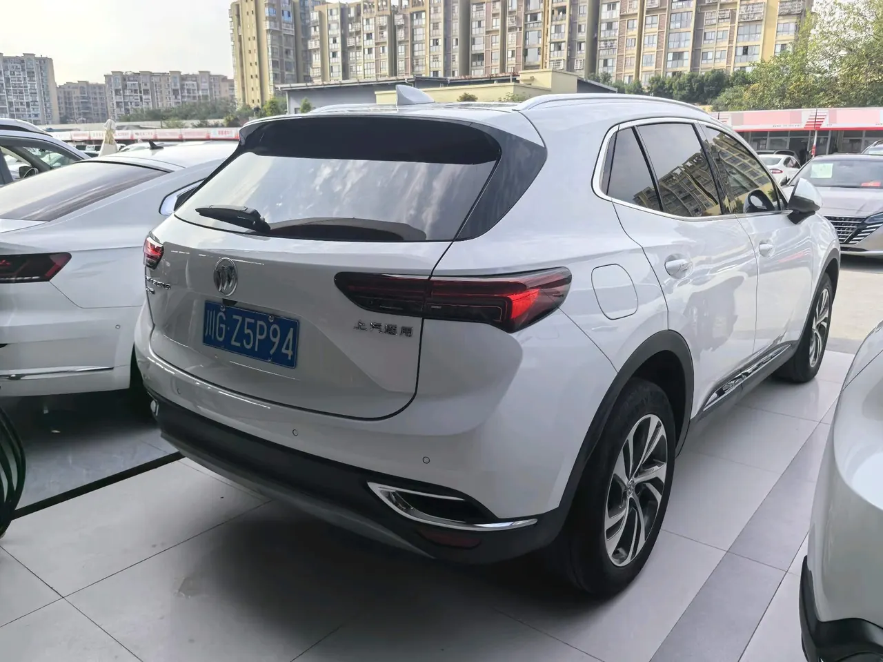 Buick 2022 Angkewei S 48V 1.5T 552T Two-Drive Luxury Automatic Gear 7