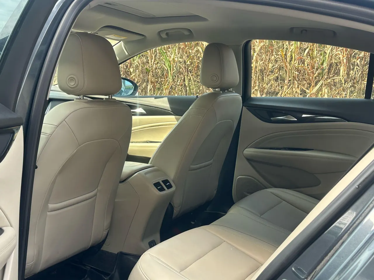 Buick 2020 Regal 1.5T 552T Elite Automatic Gear 3