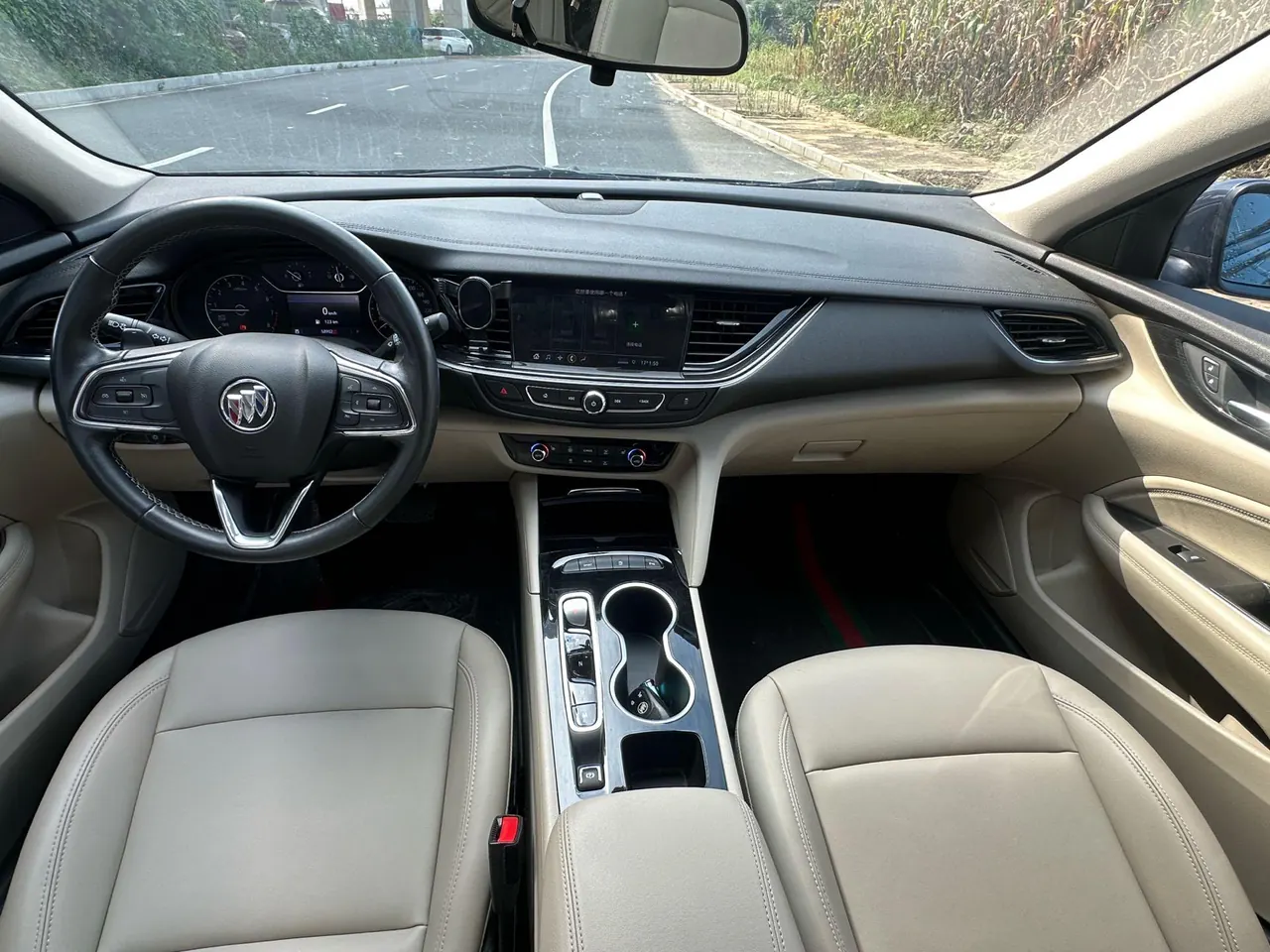 Buick 2020 Regal 1.5T 552T Elite Automatic Gear 4
