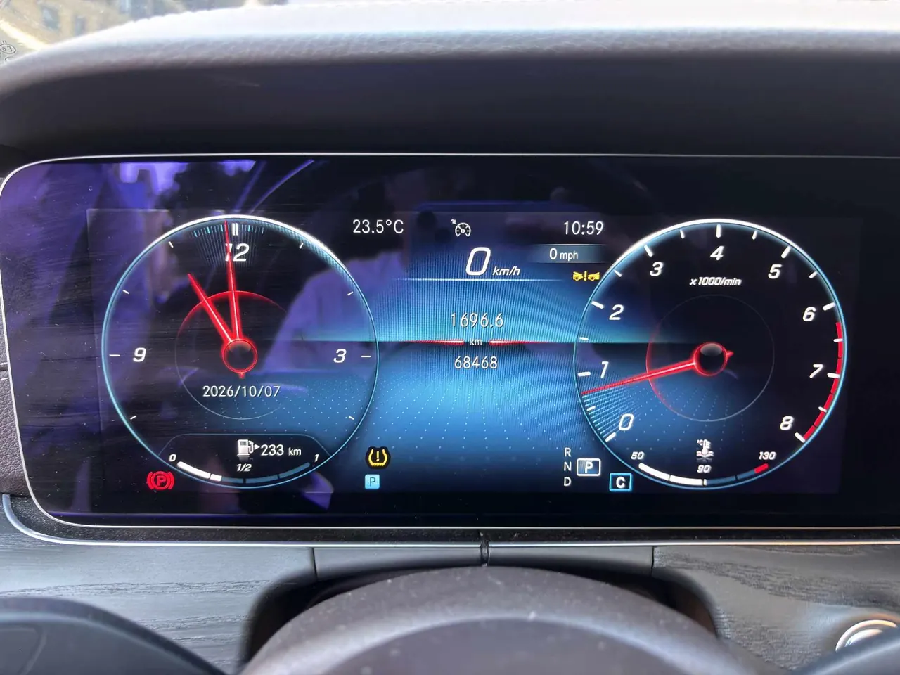 Mercedes Benz E Class 2023 E 300 L 2.0T Luxury Automatic Gear 10