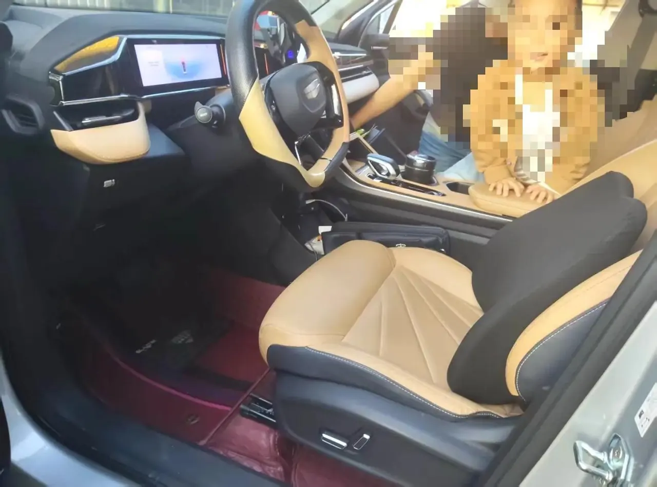Geely 2023 Boyue L 1.5TD Honorable Automatic Transmission 4