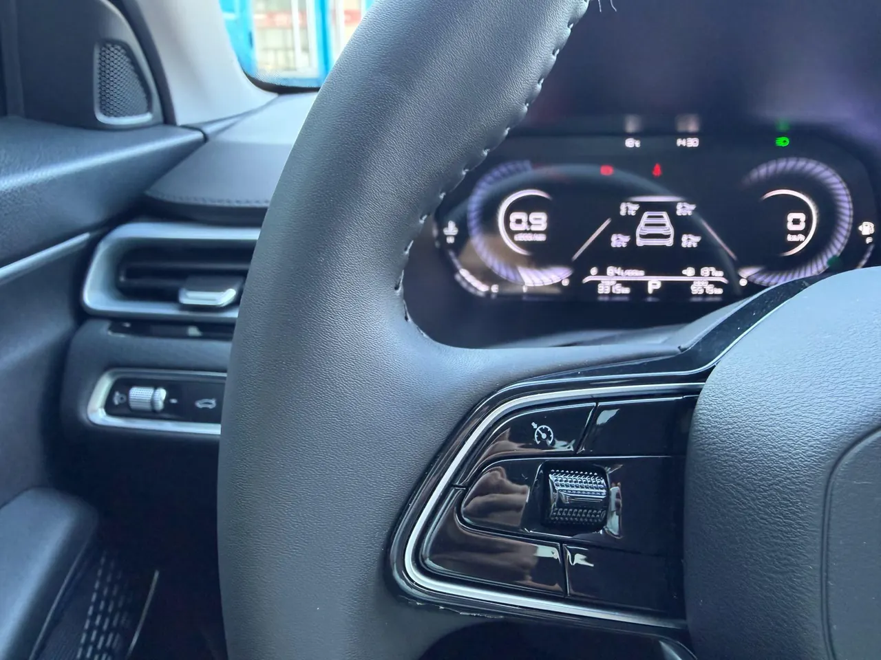 Geely 2023 Emgrand-sedan 1.5 Stepless Champion Deluxe Automatic Transmission 11