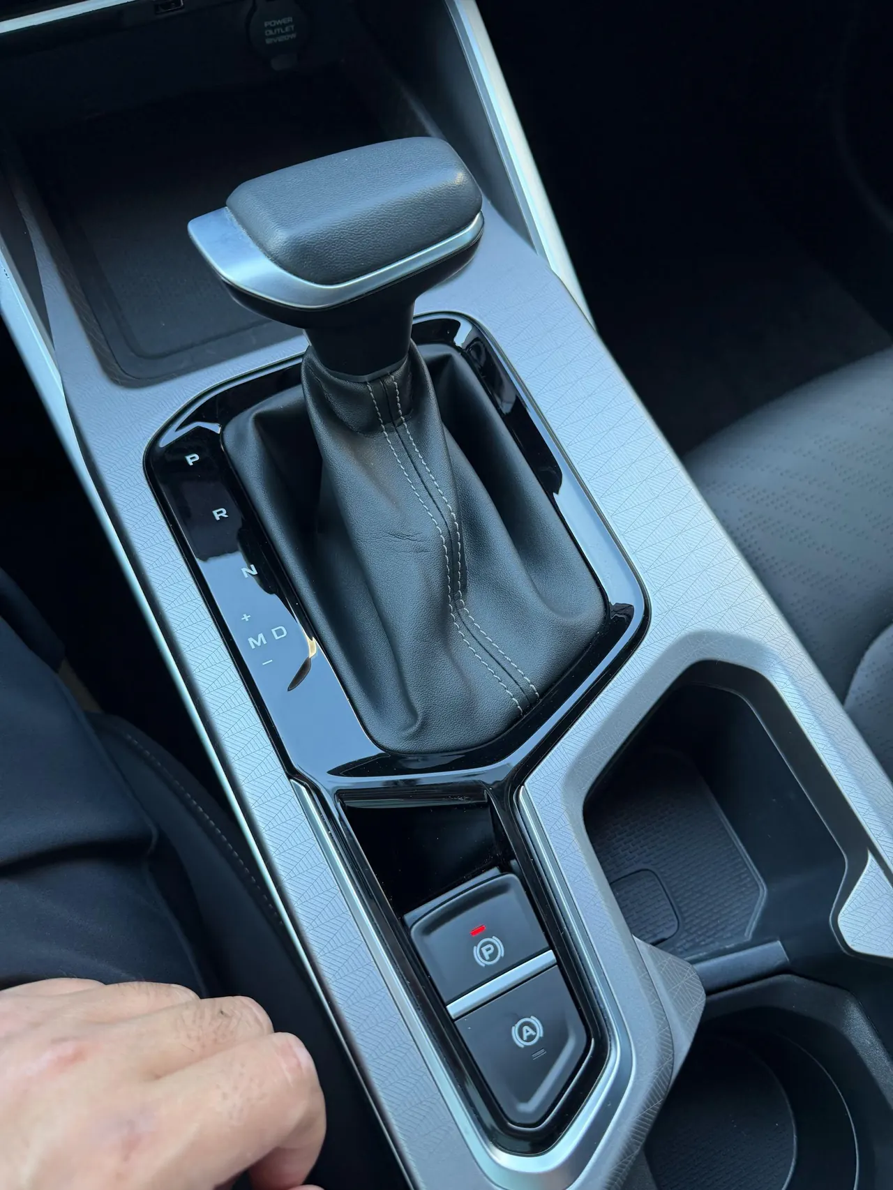 Geely 2023 Emgrand-sedan 1.5 Stepless Champion Deluxe Automatic Transmission 15
