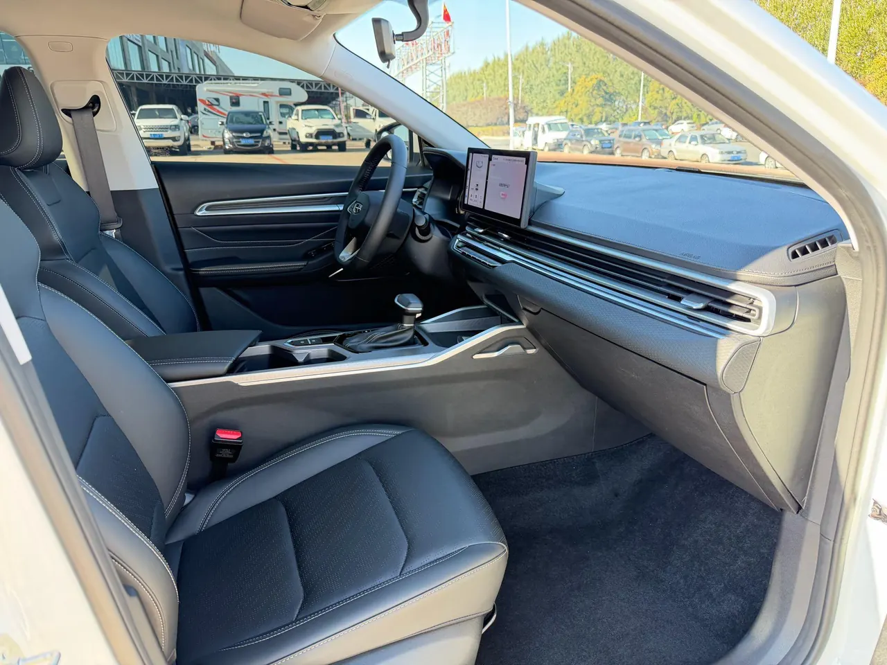 Geely 2023 Emgrand-sedan 1.5 Stepless Champion Deluxe Automatic Transmission 6