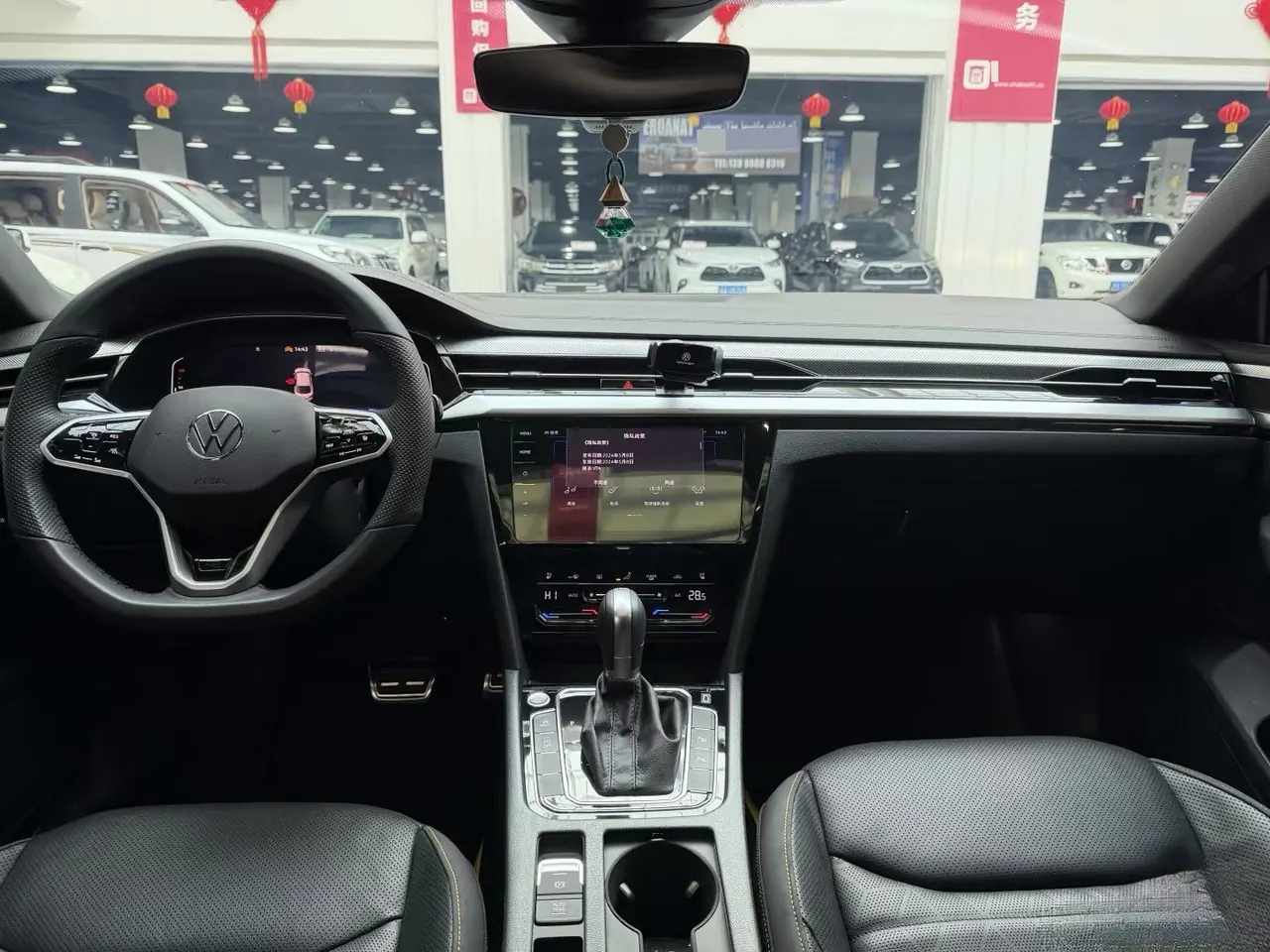 Volkswagen 2025 CC 2.0TSI 380TSI eye-catching public share (change) automatic gear 4
