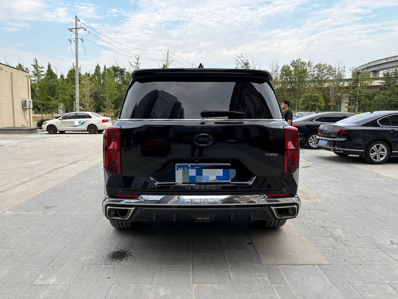 Chuanqi 2022 GS8 Hybrid 2.0TM Stepless Four-wheel Drive Premium Edition Seven-seat Automatic Gear 6