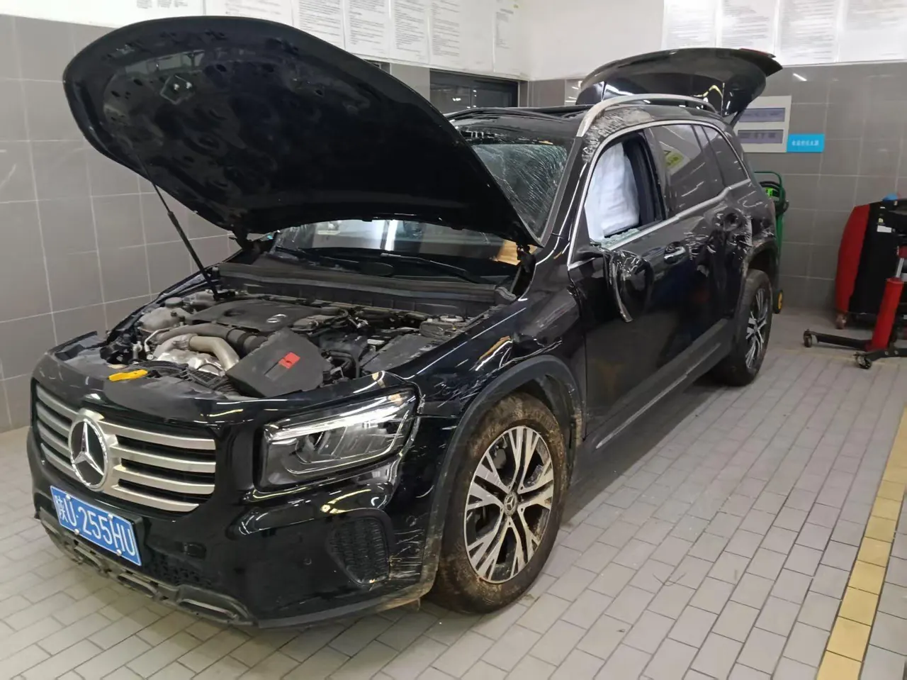 Mercedes Benz 2024 GLB 220 48V 2.0T Dynamic Automatic 7