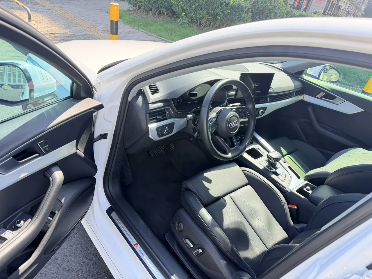 Audi 2024 A4L 2.0TFSI 40TFSI Fashion Dynamic Automatic 3