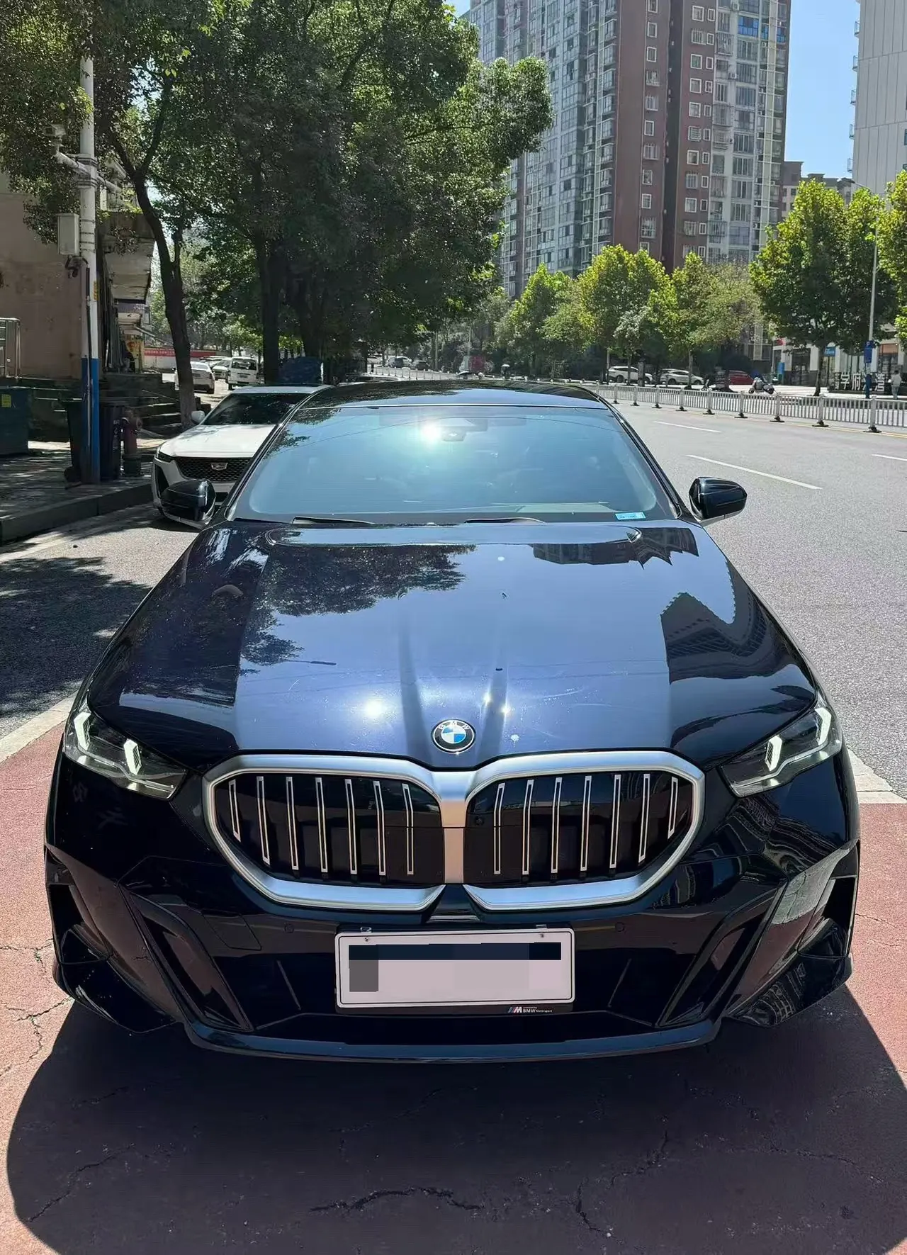 BMW 5 Series 2024 model 530Li 48V 2.0T Leading Edition M Sport Package Automatic 2