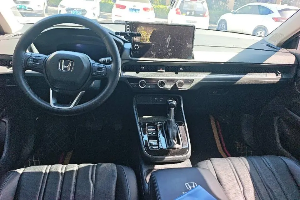 Honda 2023 Hao Ying 1.5T Stepless 240TURBO Two-Drive Deluxe Edition 5-seat Automatic Gear 4